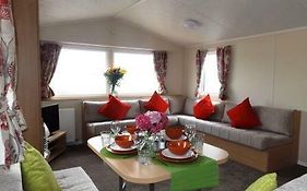 Caravan By The Sea Trecco Bay